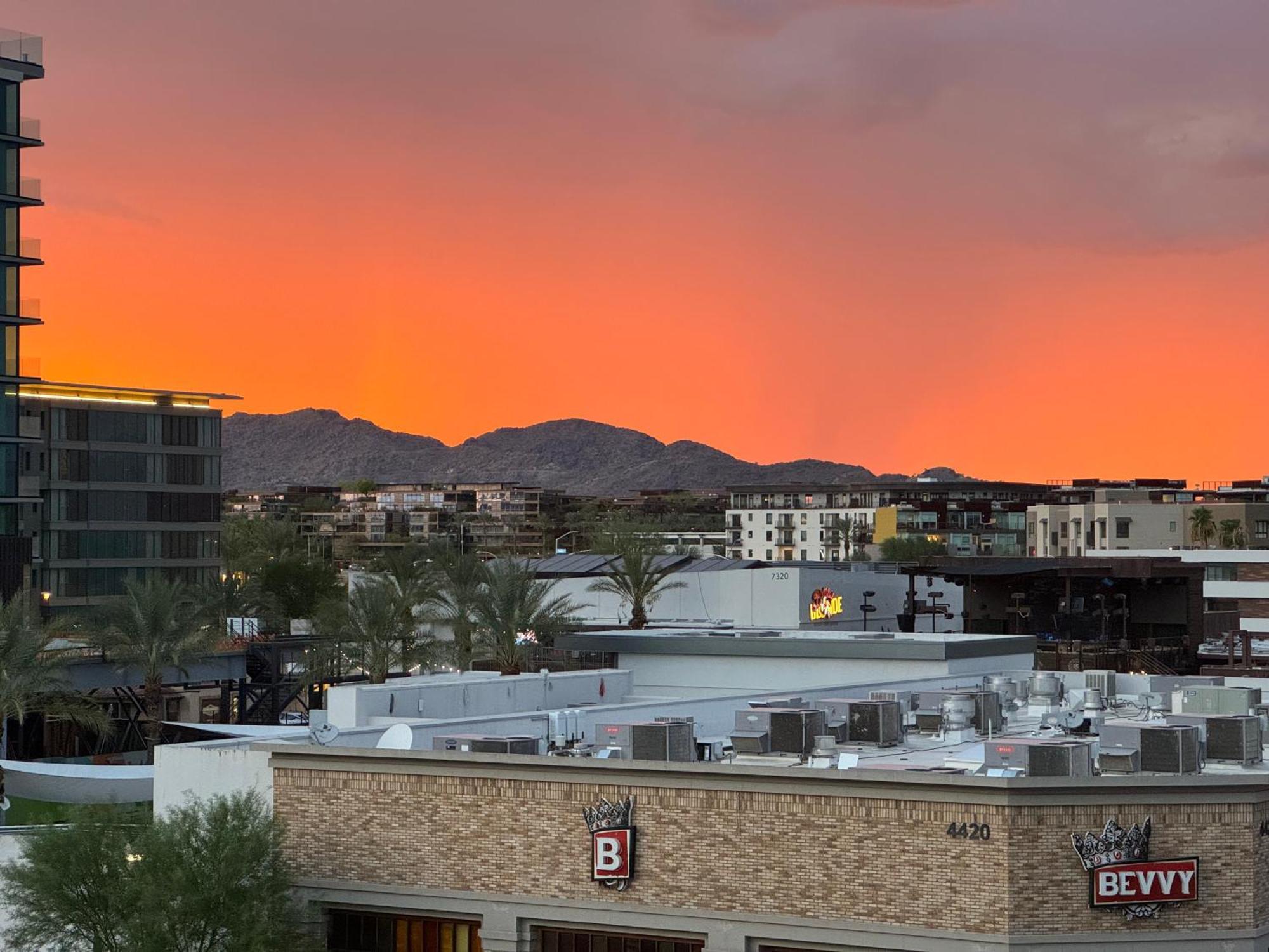 The Scottsdale View Apartment Exterior photo